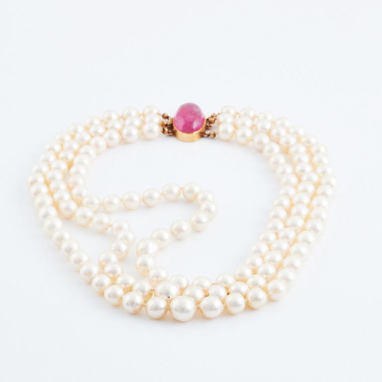 Rey Urban, a three strand cultured pearl necklace,  Stockholm 1970.