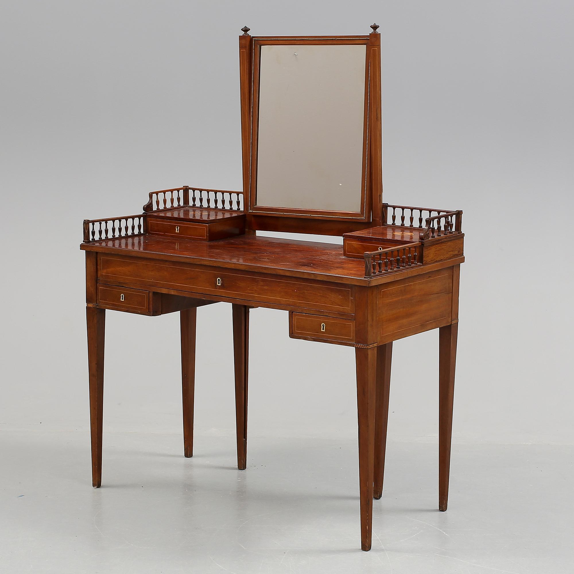 TOILETTEBORD/SMINKBORD, empire, 1800-talets andra kvartal.
