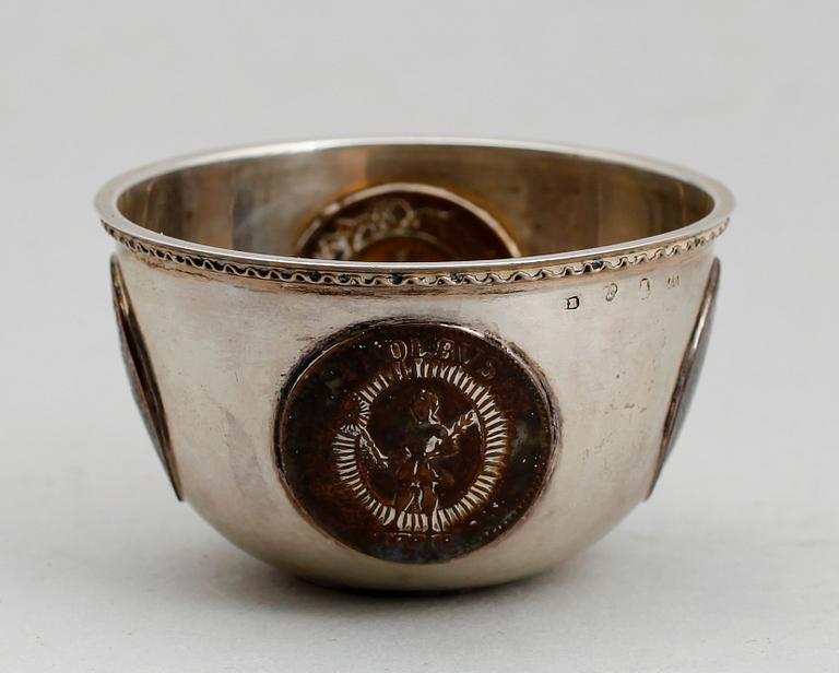 SUPKOPP, silver, Stockholm 1902. Vikt ca 36 g.