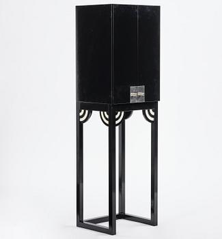 Olle Anderson, kabinettskåp, ”Little Mama”, Horreds Möbelindustri, 1981.