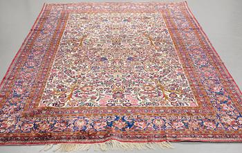 A carpet, a semi-antique silk Kashan, ca 317 x 207-210,5 cm.