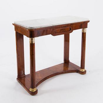 KONSOLBORD, Karl-Johan, 1800-talets första hälft.