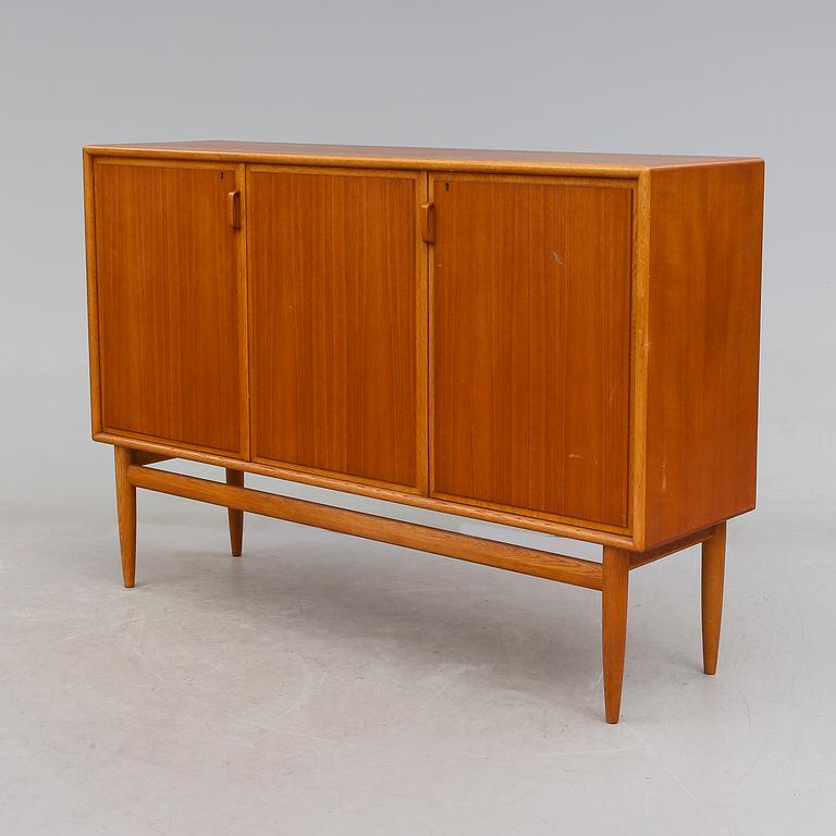 SIDEBOARD, Bertil Fridhagen, Bodafors, 1900-talets andra hälft.