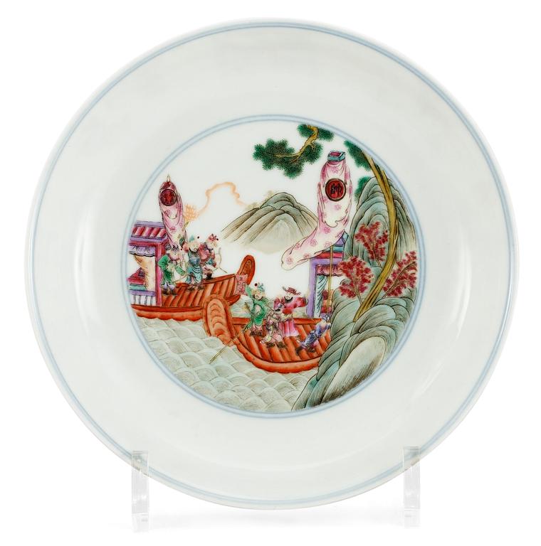 A famille rose dish, 20th Century.