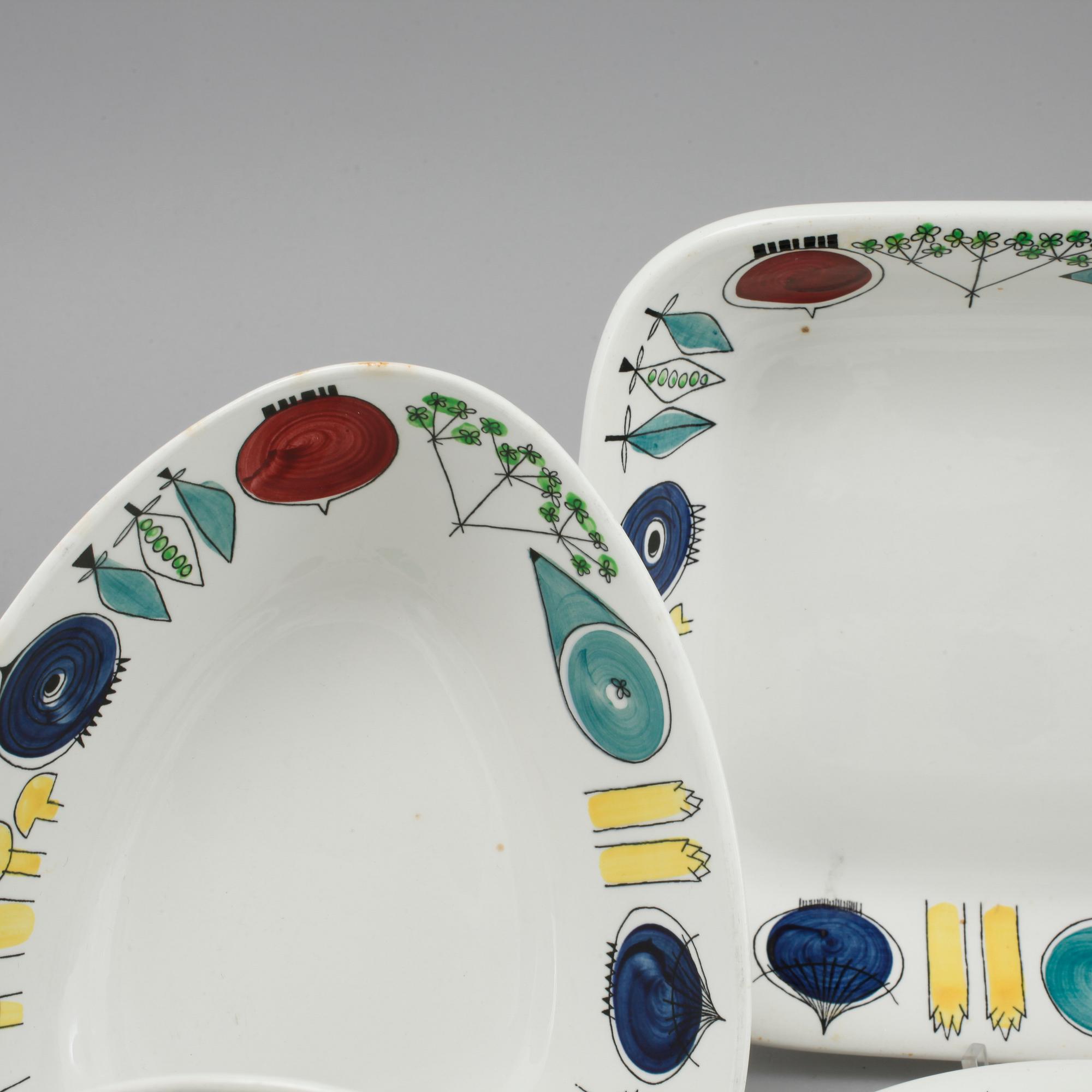 MARIANNE WESTMAN, 15 servisdelar, "Picknick",  Rörstrand, i produktion 1956-1969.