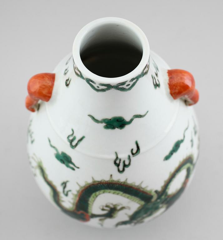 VAS, porslin, Kina, 1900-tal.