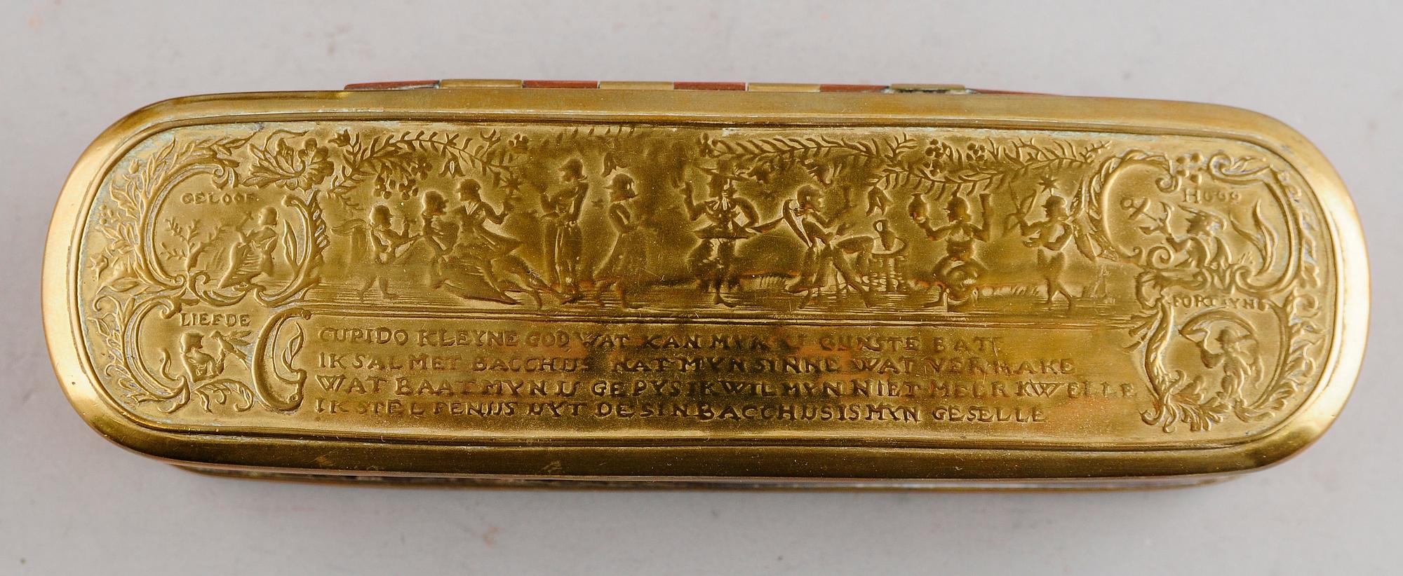VAXLJUSSTAKE, KALENDERDOSA SAMT STRYKJÄRN, mässing, 1800-tal.