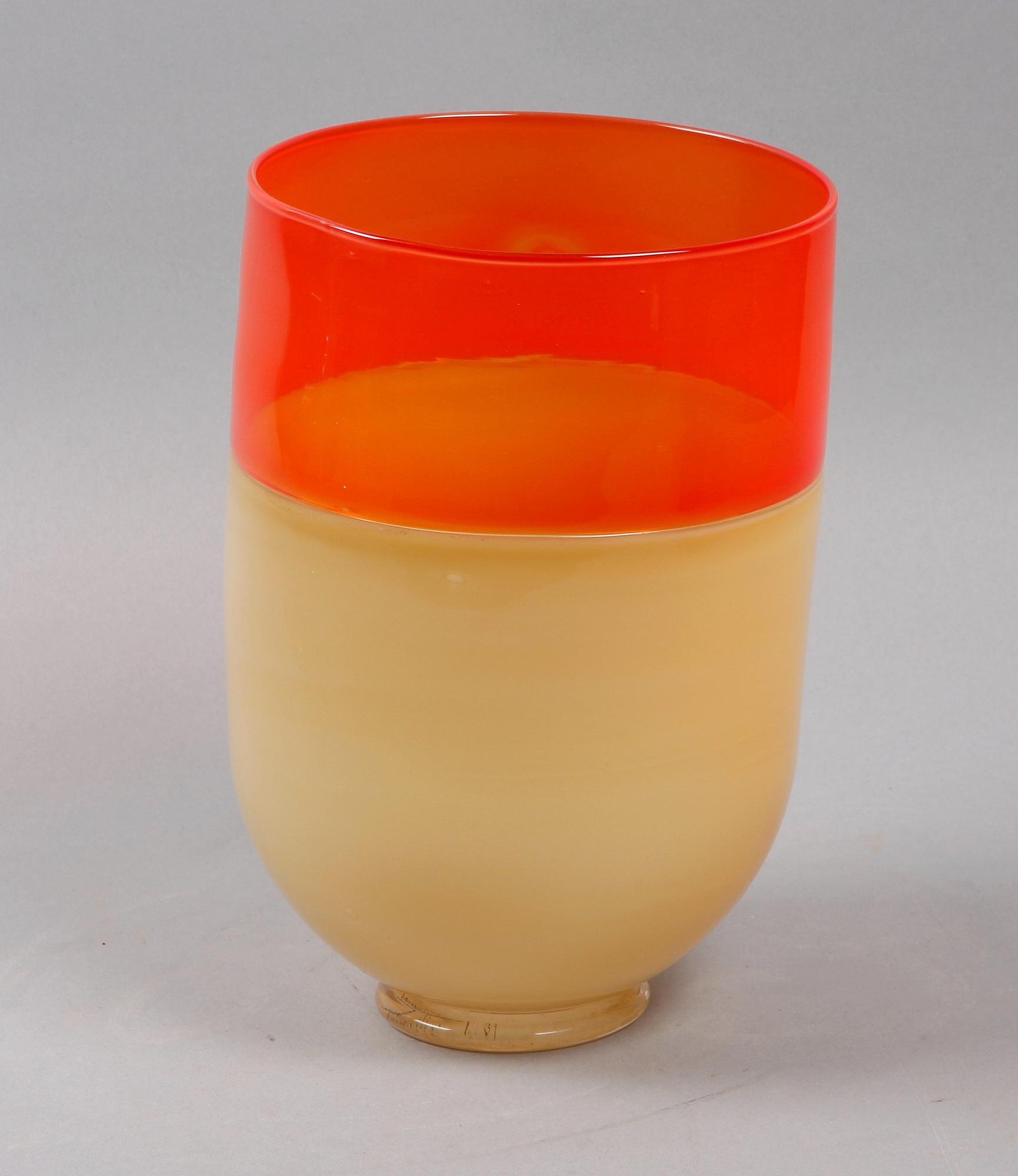 VAS, glas, Tapio Wirkkala, sign och dat 1969.
