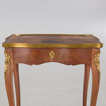 BORD, nyrokoko, signerat P. Sormani (Paul Sormani), Paris, 1800-talets andra hälft.