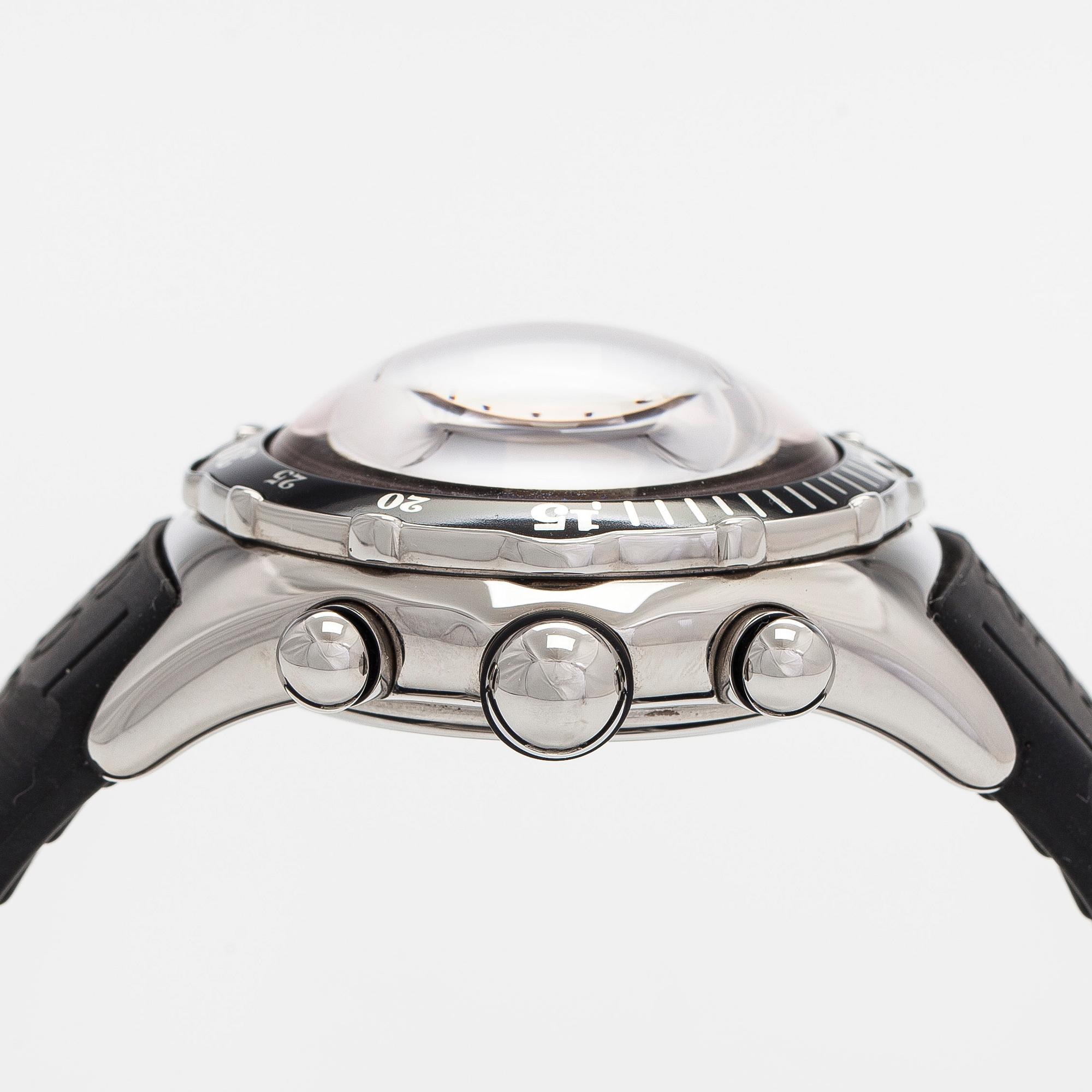 Corum, Bubble, kronografi, rannekello, 45 mm.