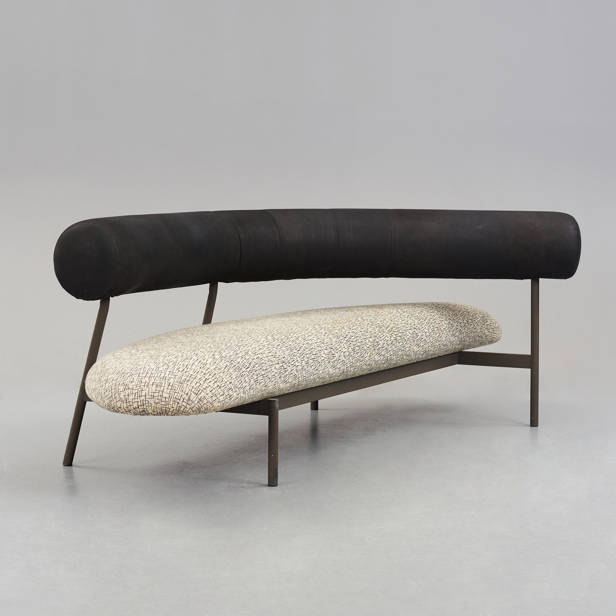 Javier Mariscal, & Pepe Cortes, "M.O.R. Sillon ", sofa, Akaba, Spain ca 1986.