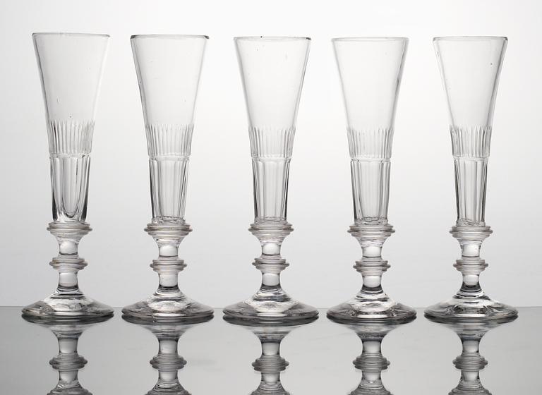 CHAMPAGNESTRUTAR,5 st, glas, 1800-tal.