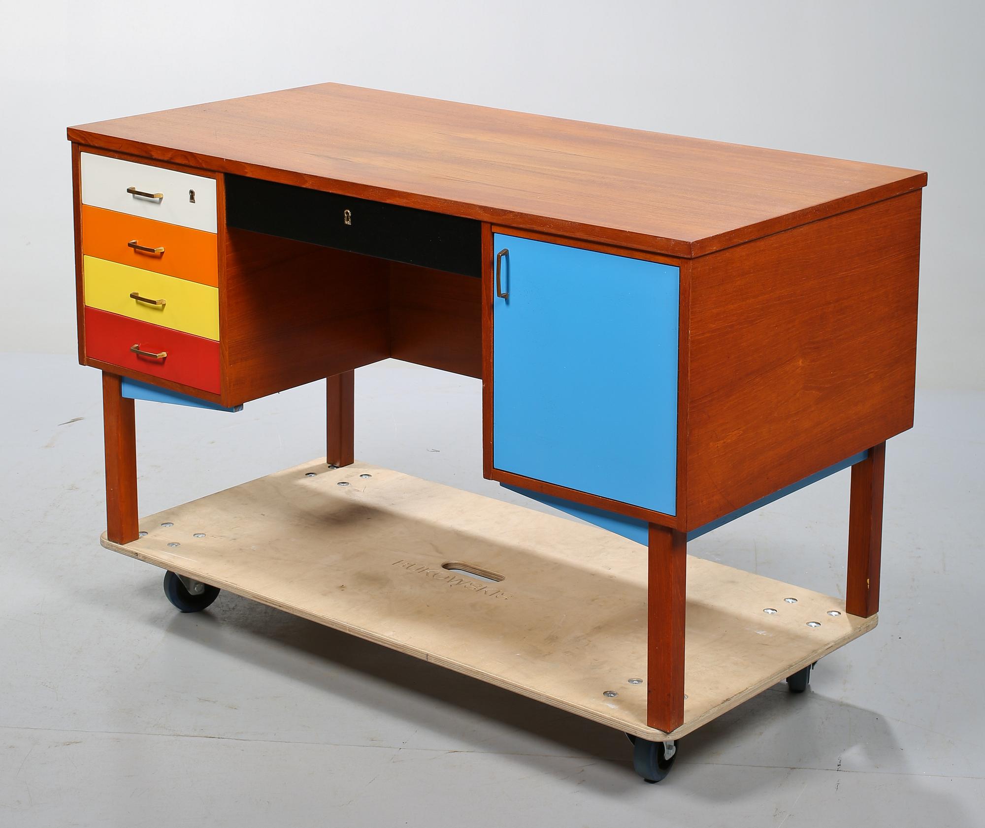 SKRIVBORD, 1950/1960-tal.