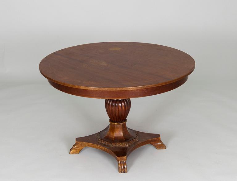 KALUSTO 4 OSAA, 1900-luvun alku.