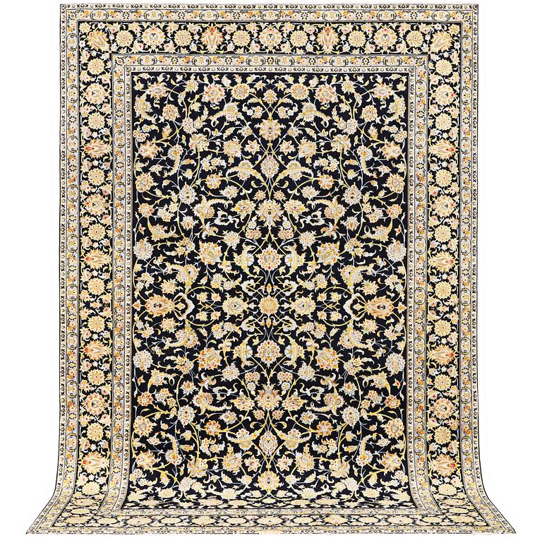 A Kashan carpet, c. 363 x 247 cm.