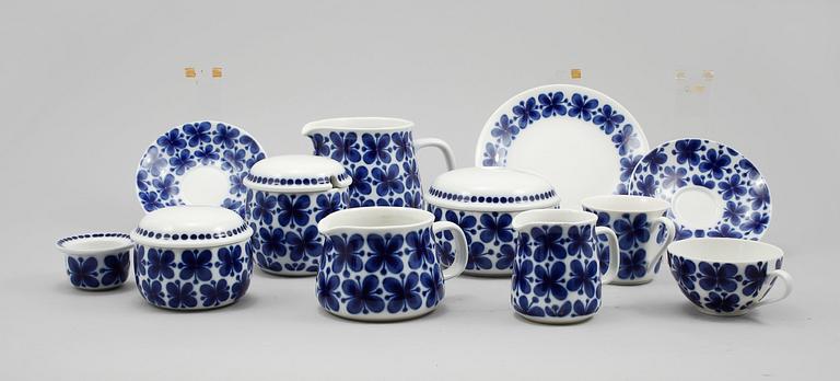 SERVISDELAR, 37 st, porslin, "Mon Amie", Marianne Westman, Rörstrand, 1900-talets andra hälft.