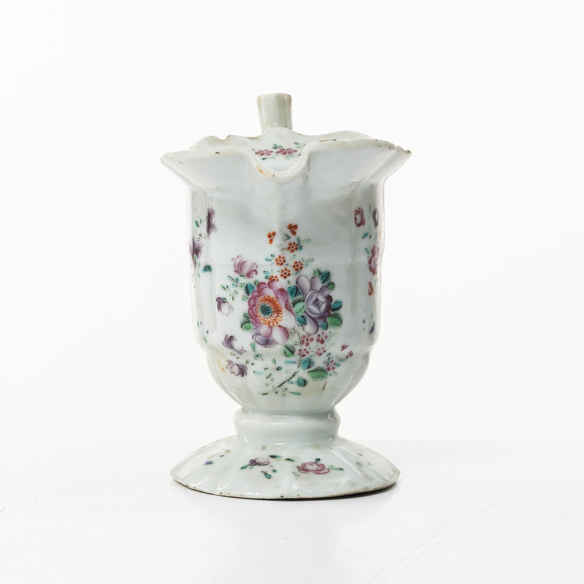 A collection of export porcelain, China, Qing dynasty, 18th century.