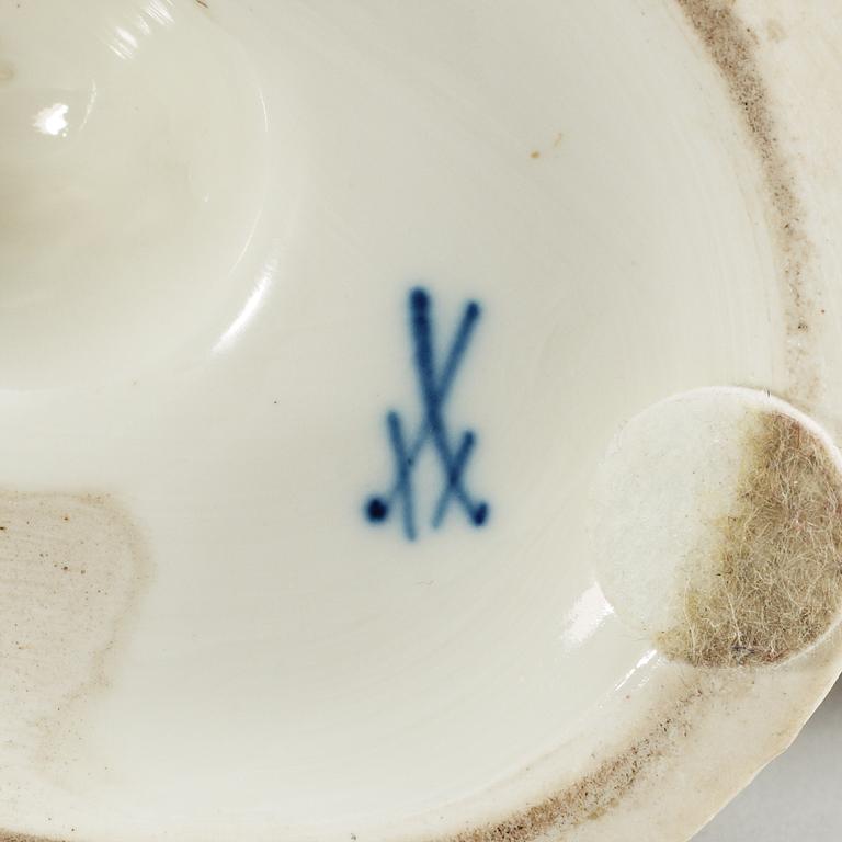 HÖNA, porslin. Meissen, 1800-tal.