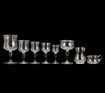 GLASSERVIS, 113 delar, 1800-tal.