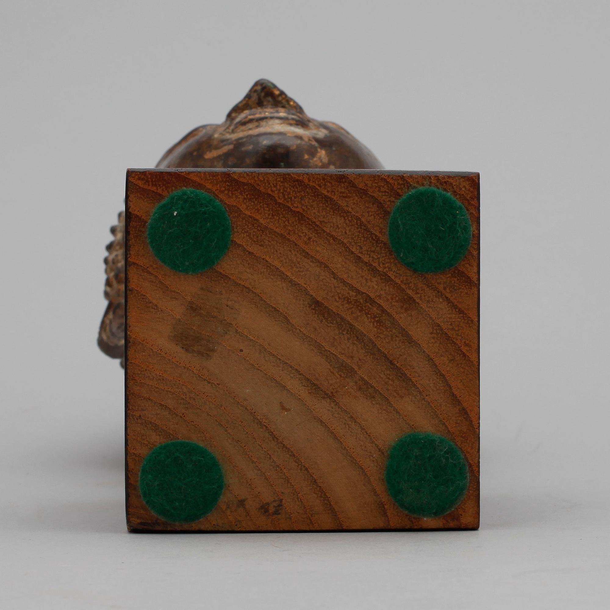 BUDDHAHUVUD, brons, sydostasien.