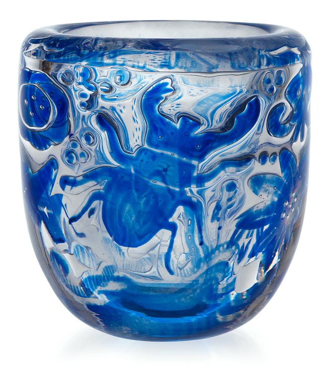 An Edvin Öhrström 'Ariel' glass vase, Orrefors 1949.
