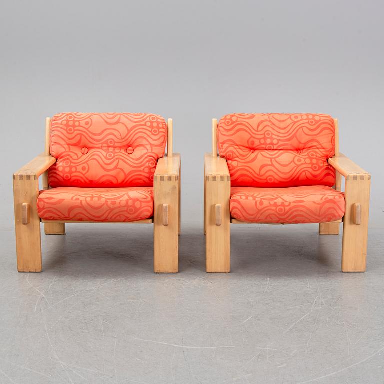 Esko Pajamies, a pair of 'Bonanza' armchairs for Asko, 1970's.