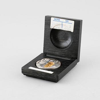 KAUKO RÄSÄNEN, minnesmedalj, silver samt 18k guld, Sporrong, numrerad 001/300, 1973.