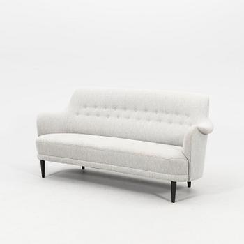 A Carl malmsten Samsas sofa from 2017.