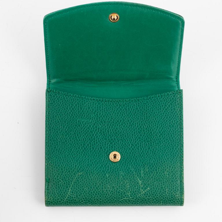 Chanel, wallet.