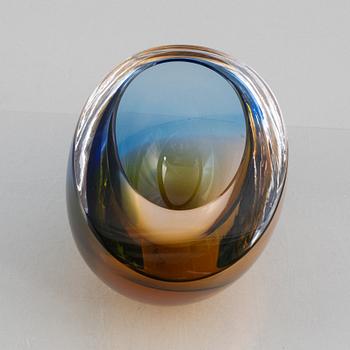 Göran Wärff, a glass vase, Kosta Boda.
