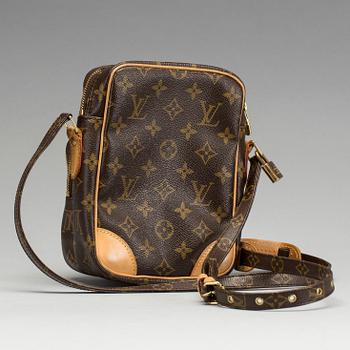 VÄSKA, Louis Vuitton.