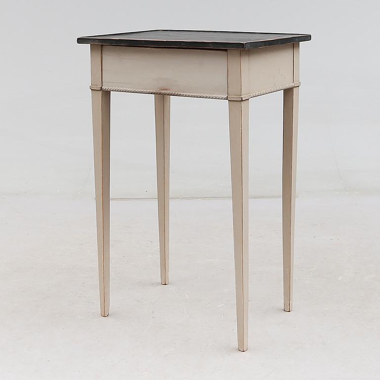 BORD, gustaviansk stil, 1900-talets första hälft.