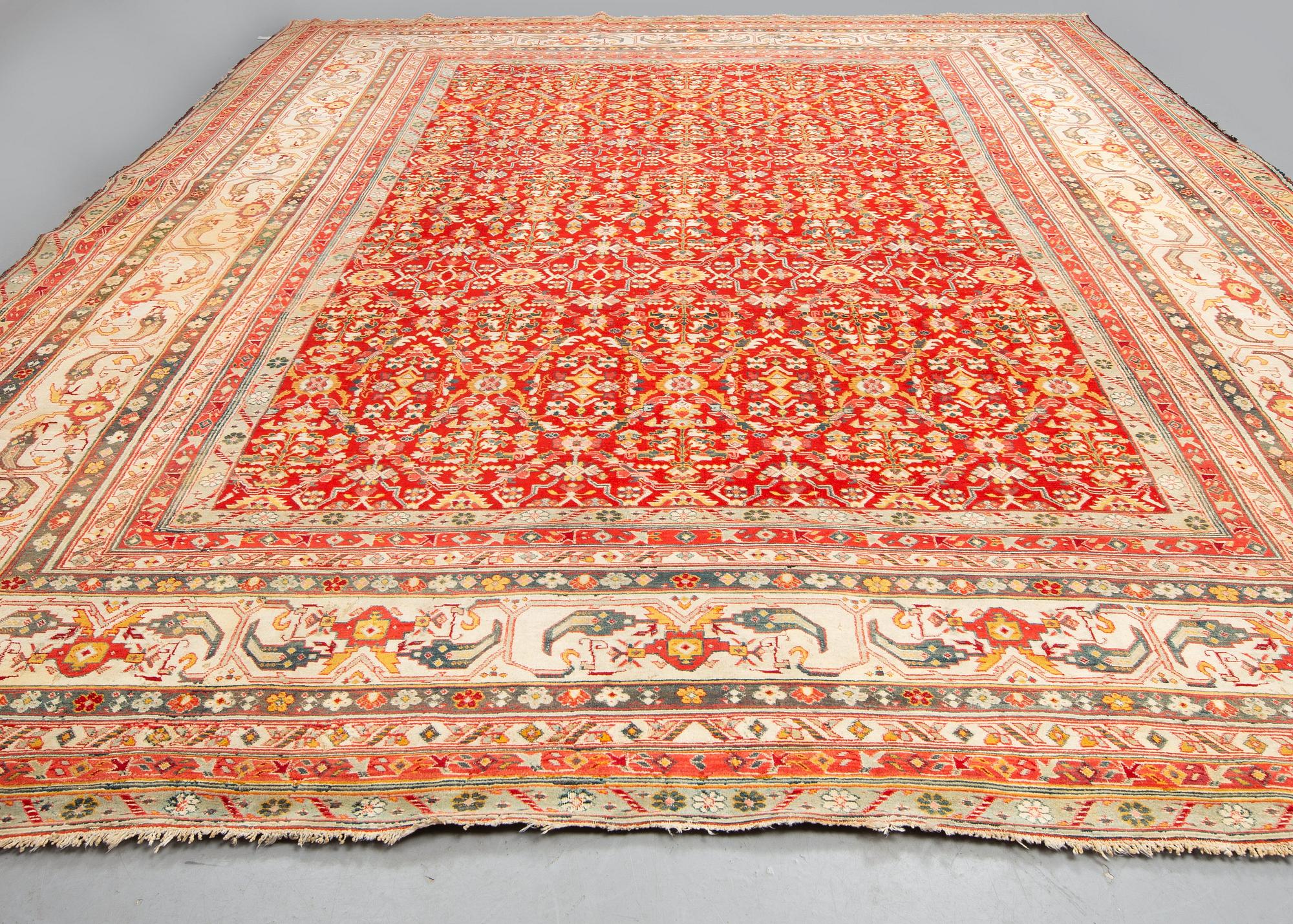 Matta, antik Indisk, sannolikt Agra, ca 467,5-474 x 369,5-374 cm.
