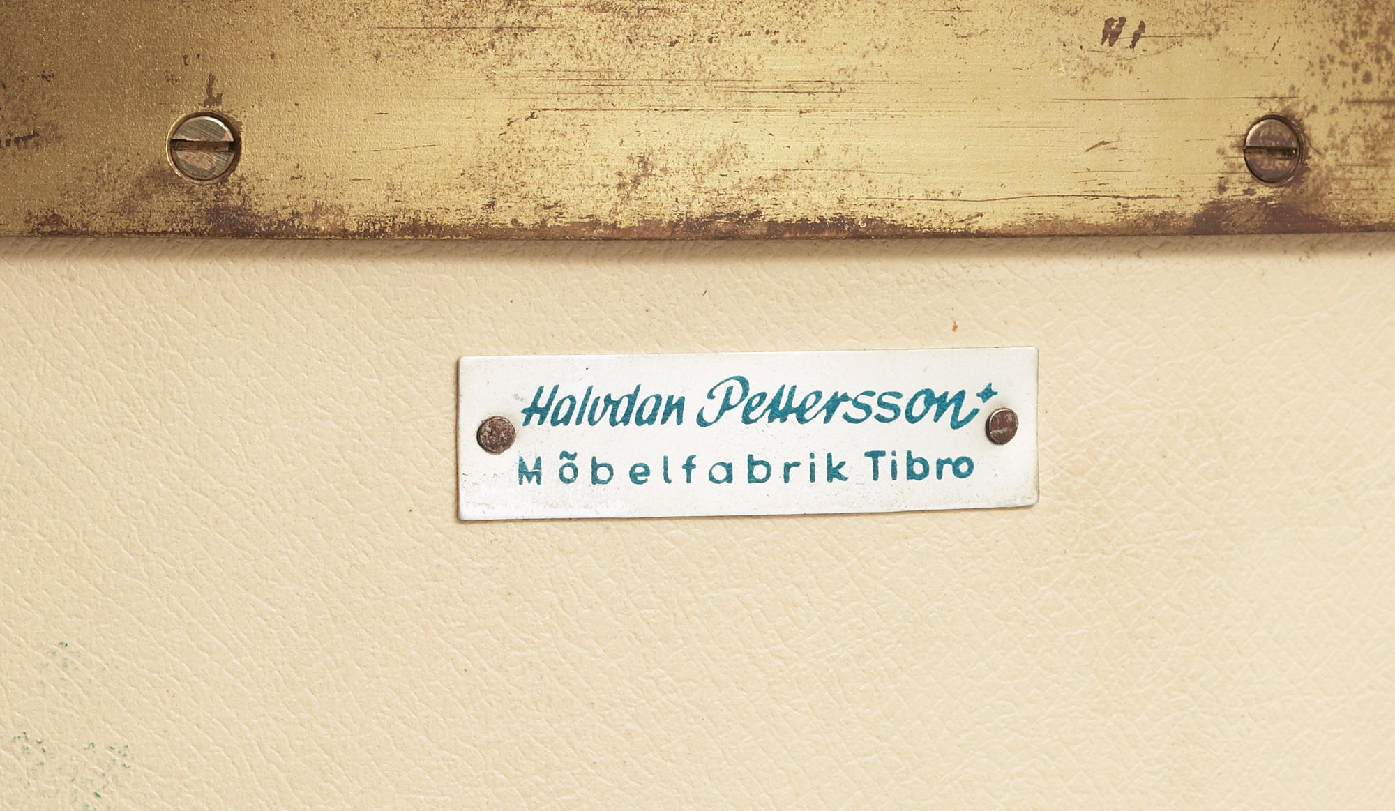 NATTYGSBORD, ett par, Halvdan Pettersson, Möbelfabrik, Tibro. 1950-tal.