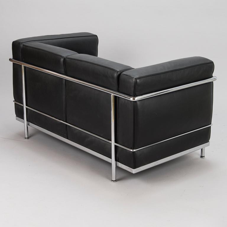 LE CORBUSIER, PIERRE JEANNERET & CHARLOTTE PERRIAND soffa, "LC2", Cassina, Italien.