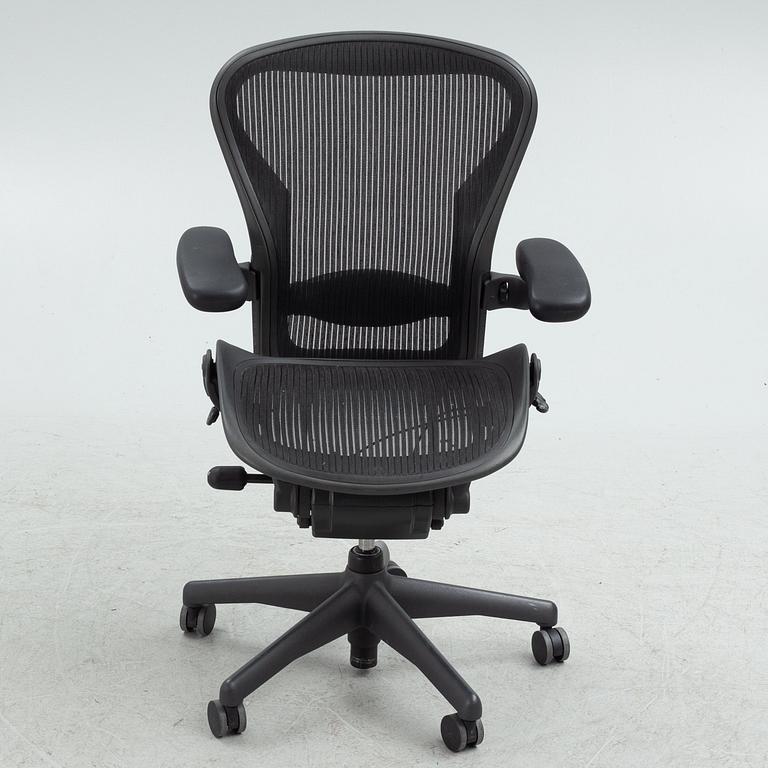 Don Chadwick/Bill Stump, skrivbordsstol, "Aeron", Herman Miller.