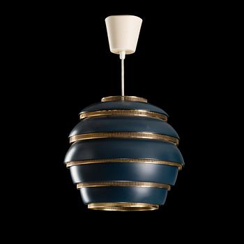 ALVAR AALTO, CEILING LAMP. Beehive A331. Manufactured by Valaistustyö. Designed 1953.