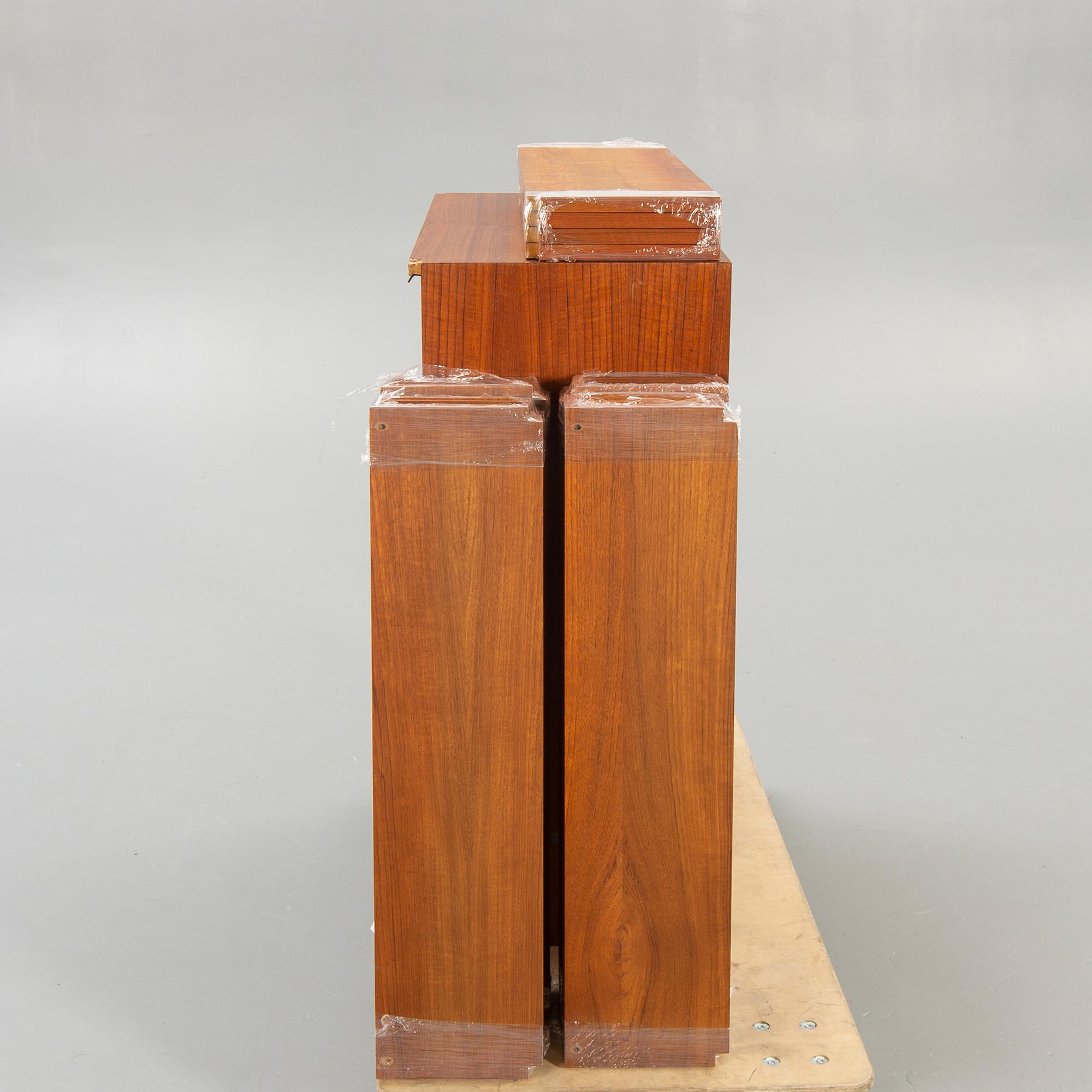 A 1960s Poul Cadovius, "Royal System" teak bookshelf.