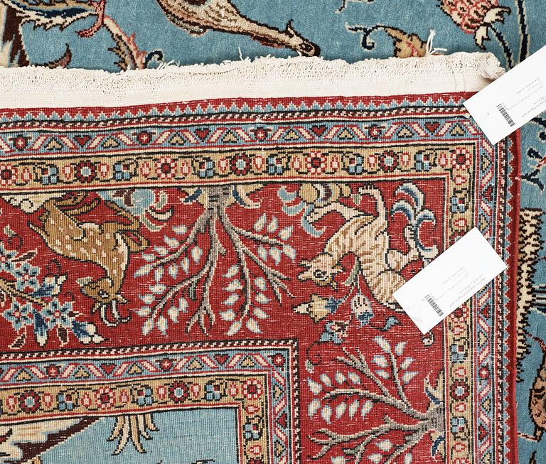 MATTA. Old Ghom figural part silk. 204 x 138,5 cm.