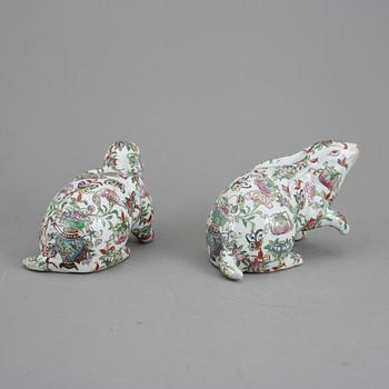 FIGURINER, ett par, porslin, Kina. 1900-tal.
