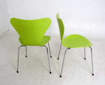 STOLAR, ett par, "Sjuan", Arne Jacobsen, Fritz Hansen.