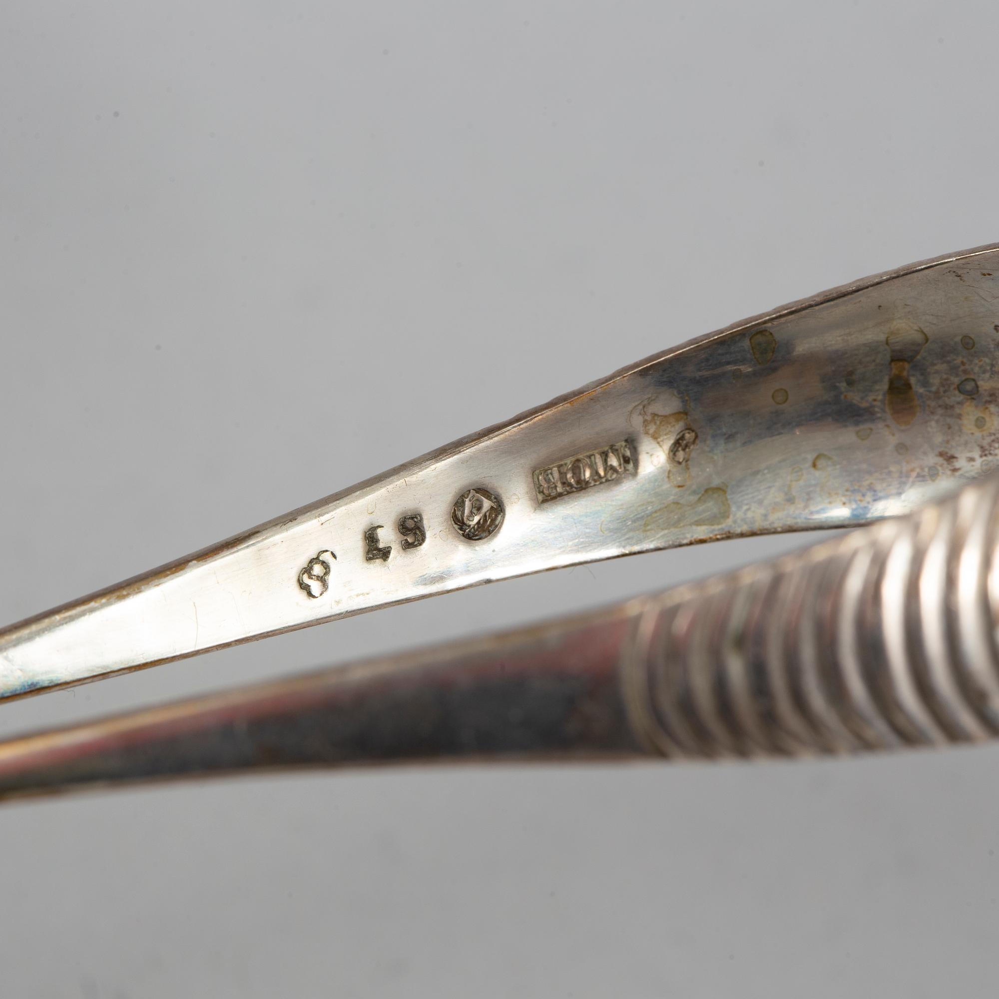 A silver sugar bowl and tongs, Gustaf Möllenborg, Stockholm 1831 and Michael Olof Barkman, Varberg 1824.