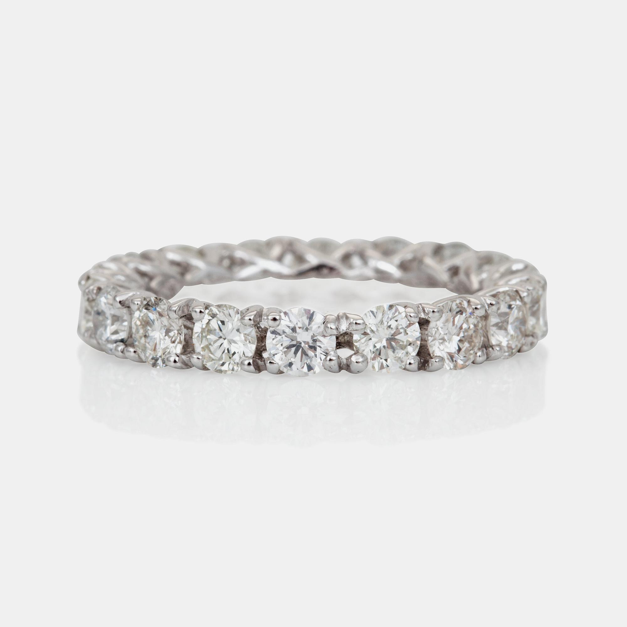 RING med briljantslipade diamanter, helallians, ca 2.80 ct totalt. H-I/SI.