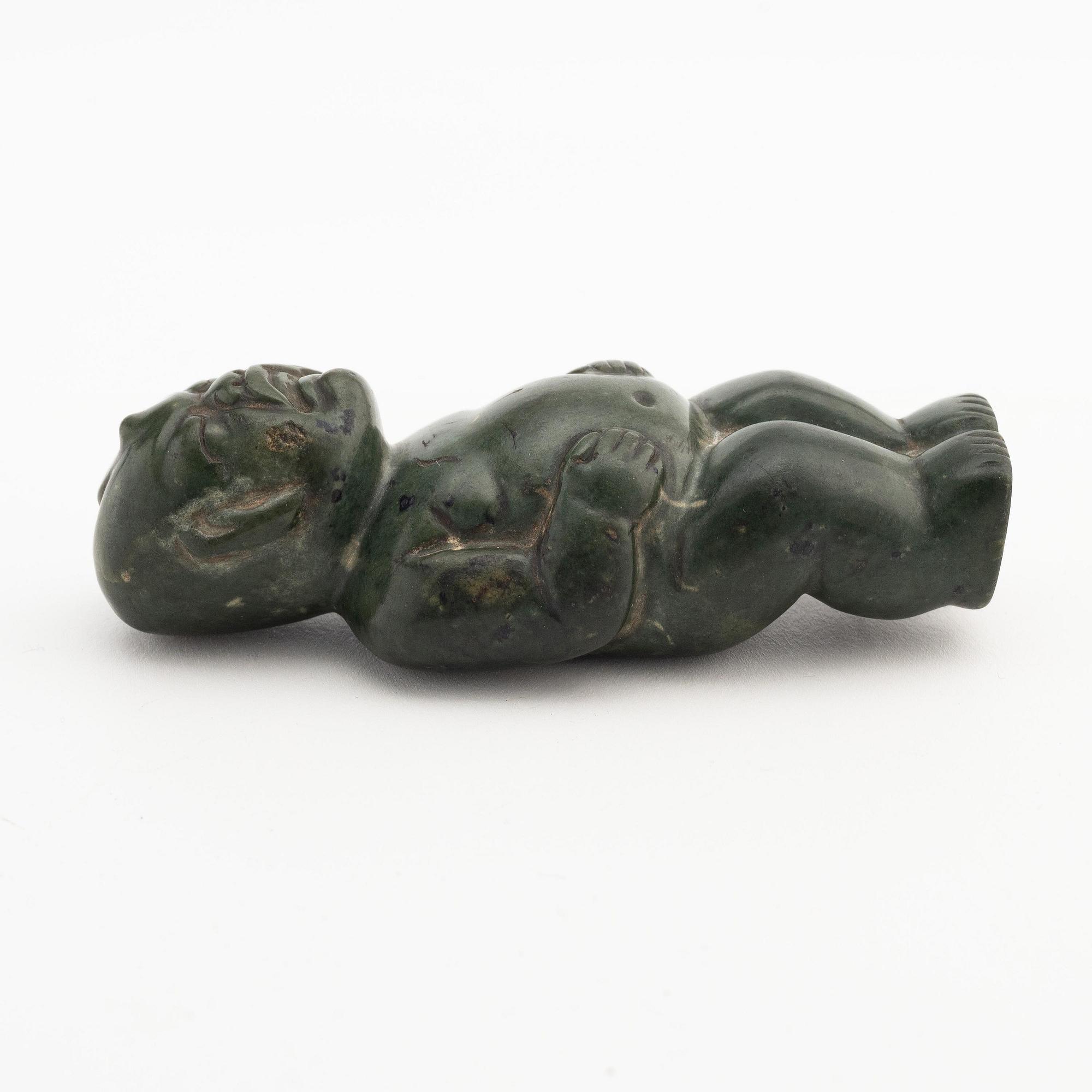Figurin, grön sten, troligen Olmekisk 2500 f.Kr-250 e.Kr.