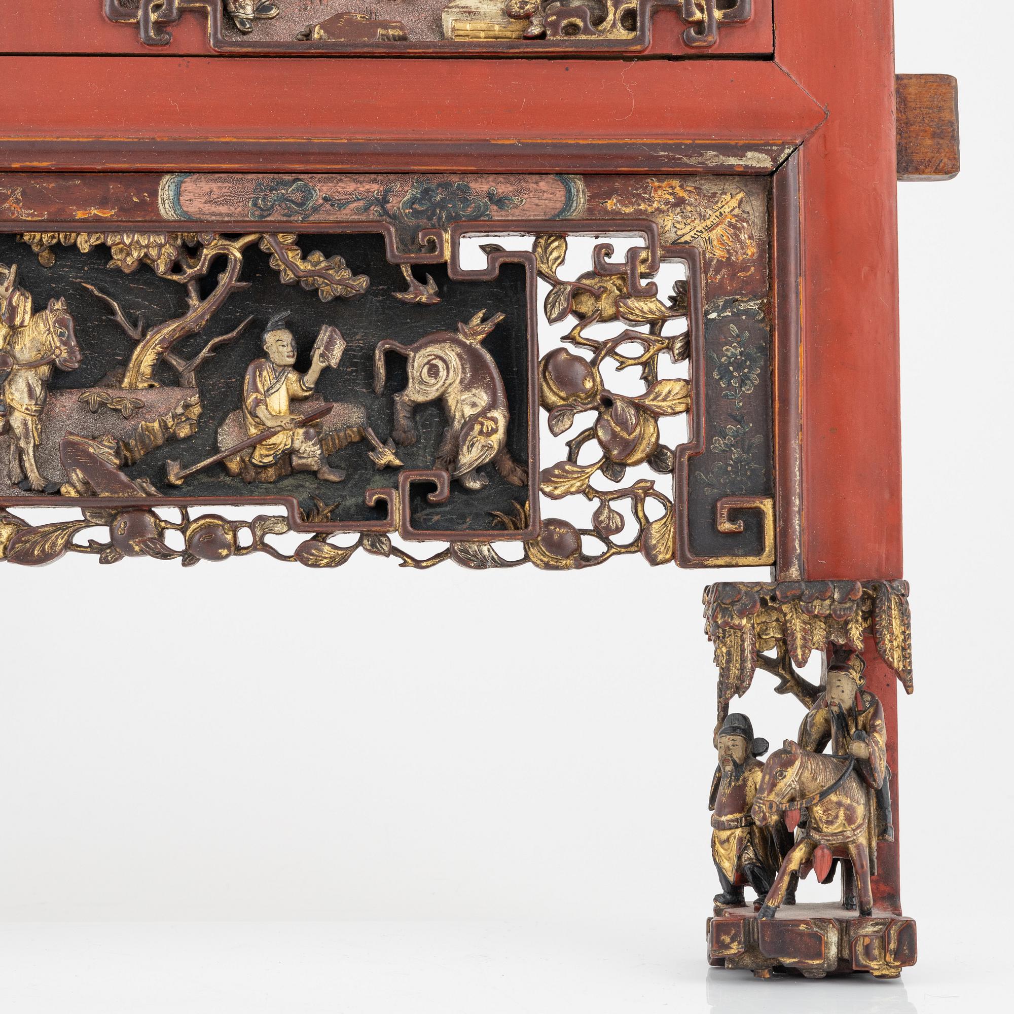 A finely carved wooden panel/part of an interior, Qing dynasty, 19th Century.