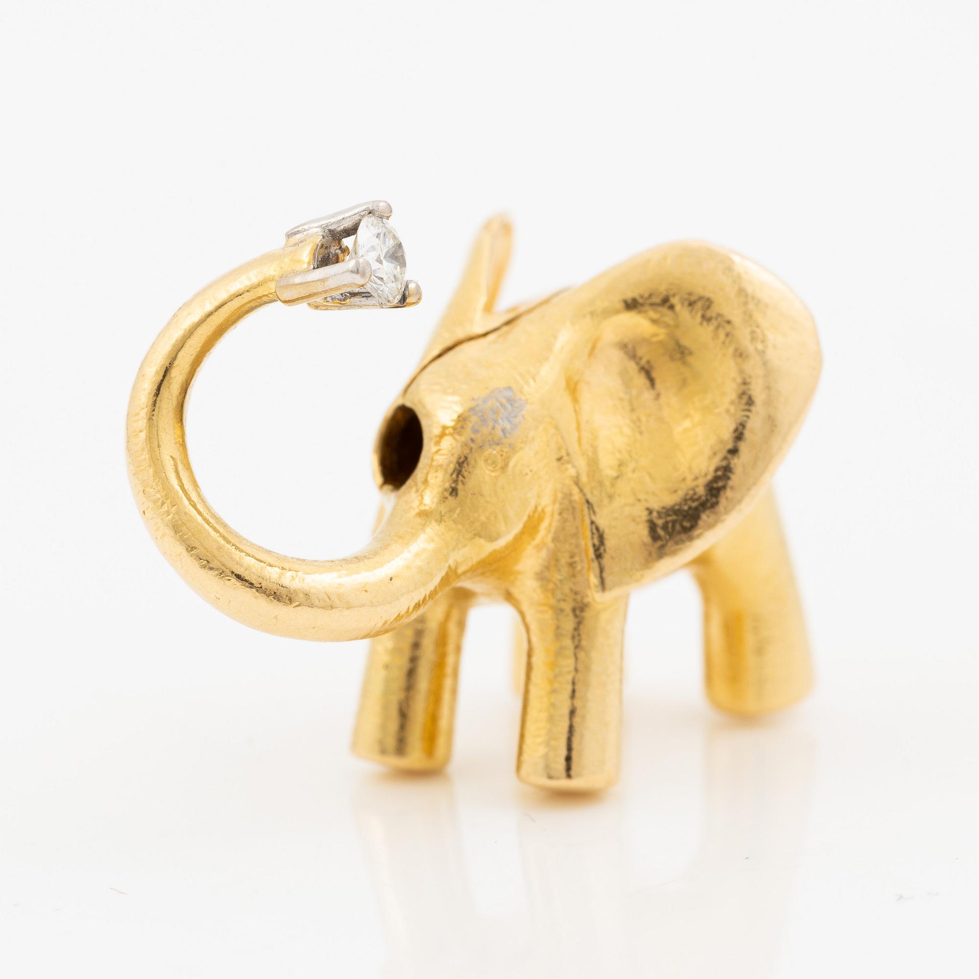 Ole Lynggaard hänge 18K guld i form av elefant  med en rund briljantslipad diamant.