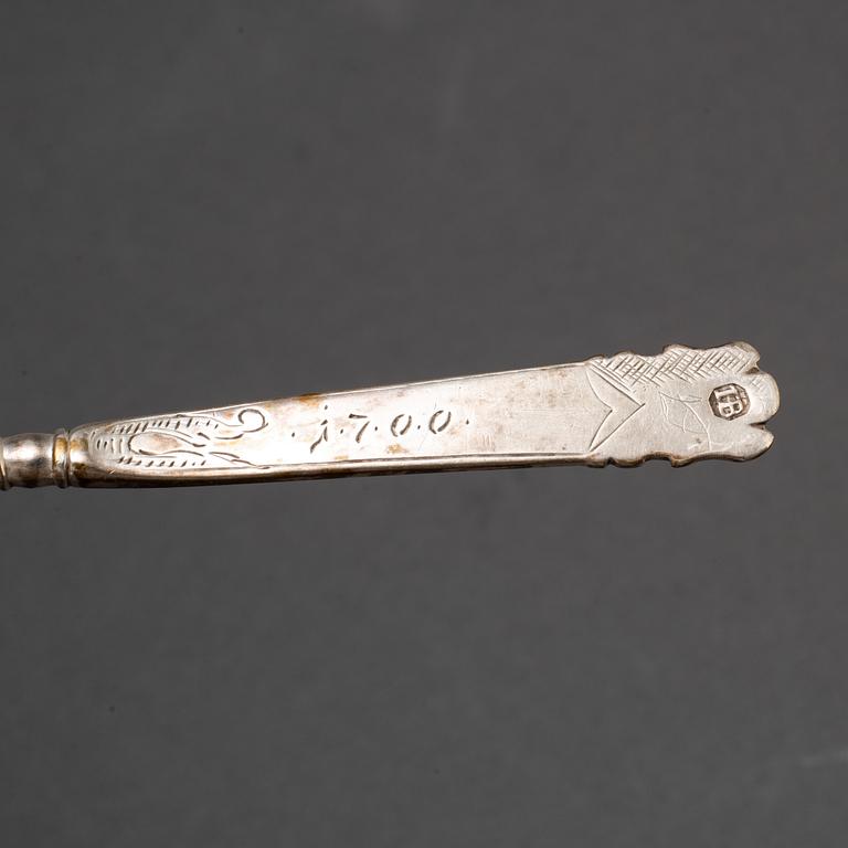 A Norwegian 17th century silver spoon, mark of Herman Brouer (Trondheim 1686-1703.