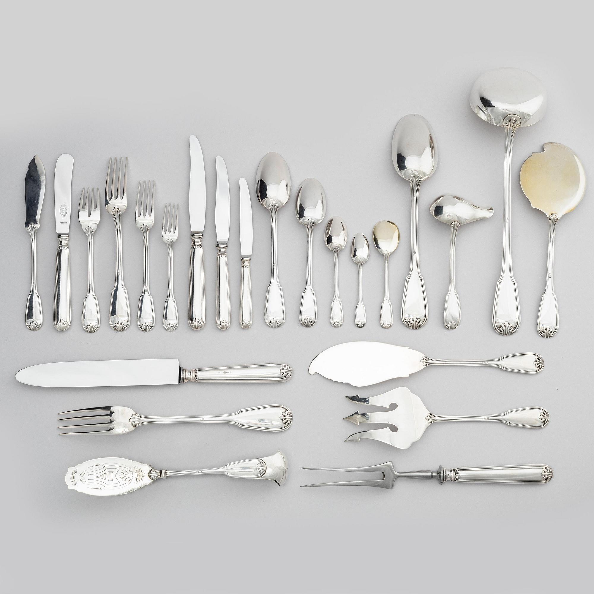 An Italian 20th century 188+3 pieces silver cutlery set, marks of Società Italiana Argenti di Pordenone.