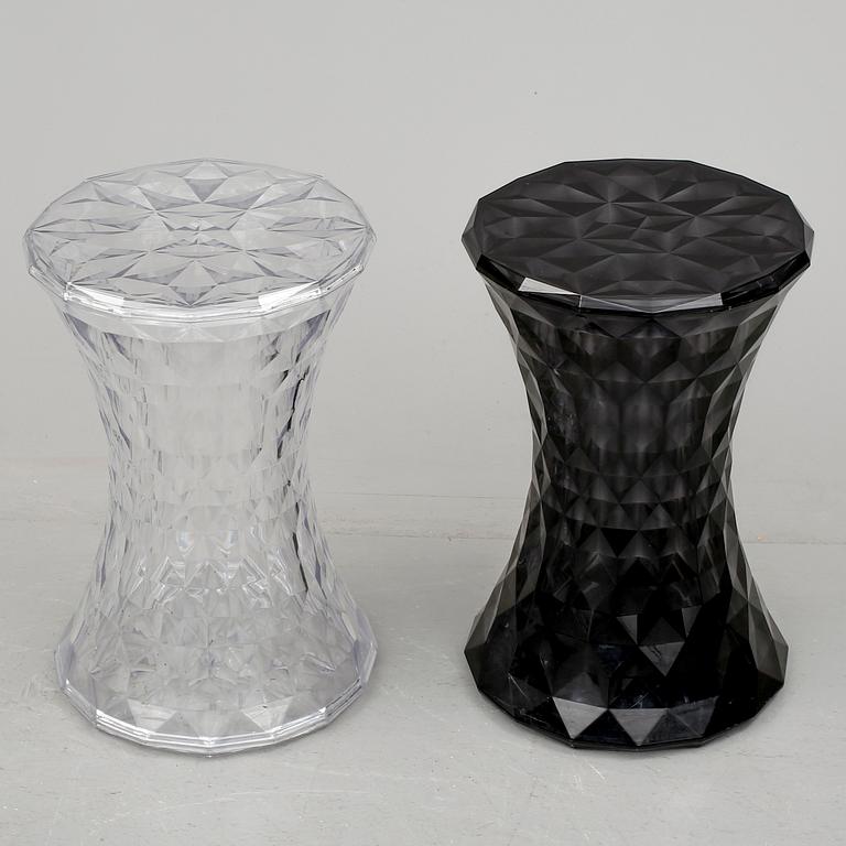 PALLAR, 2 stycken, "Stone", Marcel Wanders för Kartell, formgiven 2006.