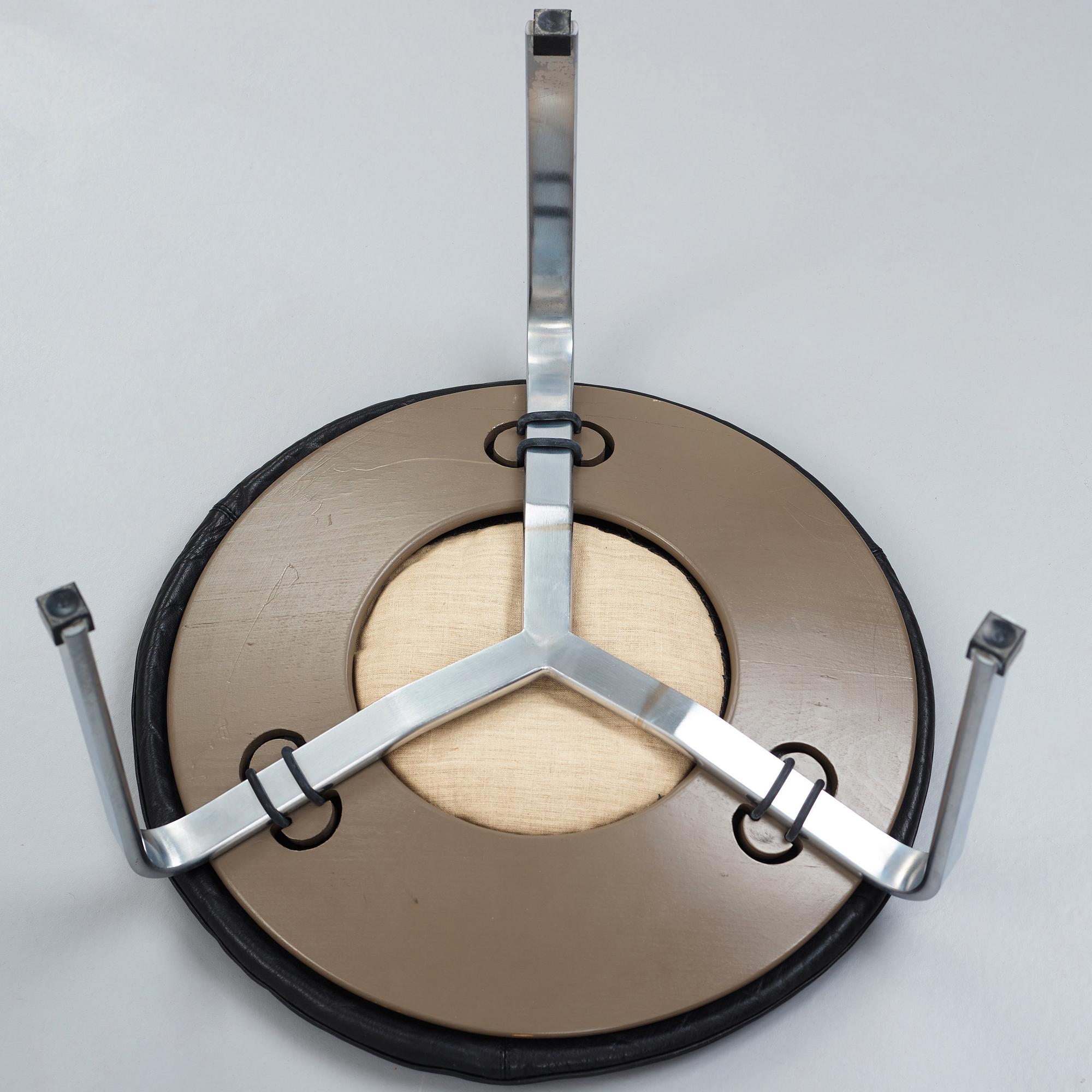 Poul Kjaerholm, pall "PK-33", E Kold Christensen, Danmark.
